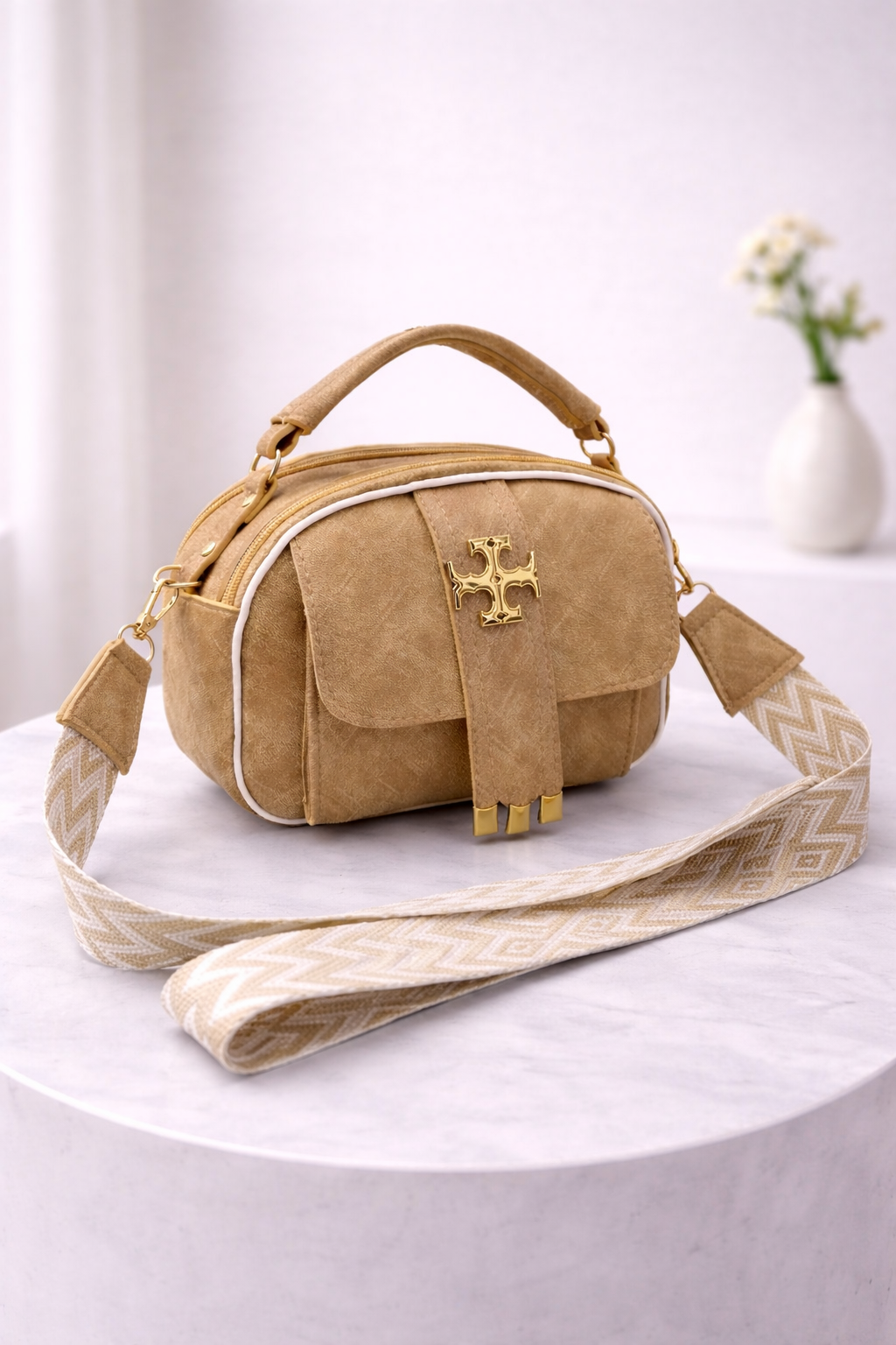 Stylish Crossbody Bag for Women with Gold Hardware