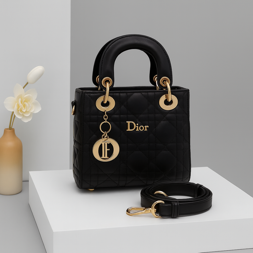 Luxury Style Quilted Handbag with Strap