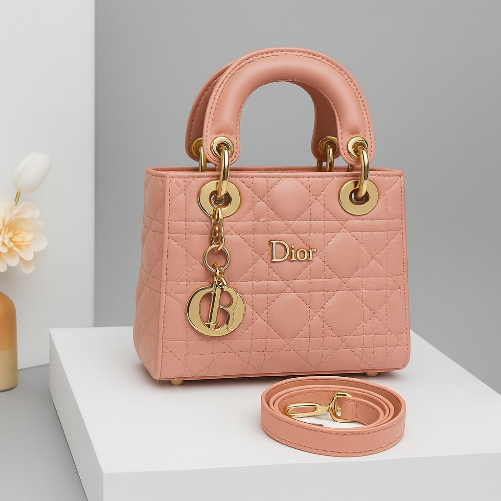 Luxury Style Quilted Handbag with Strap