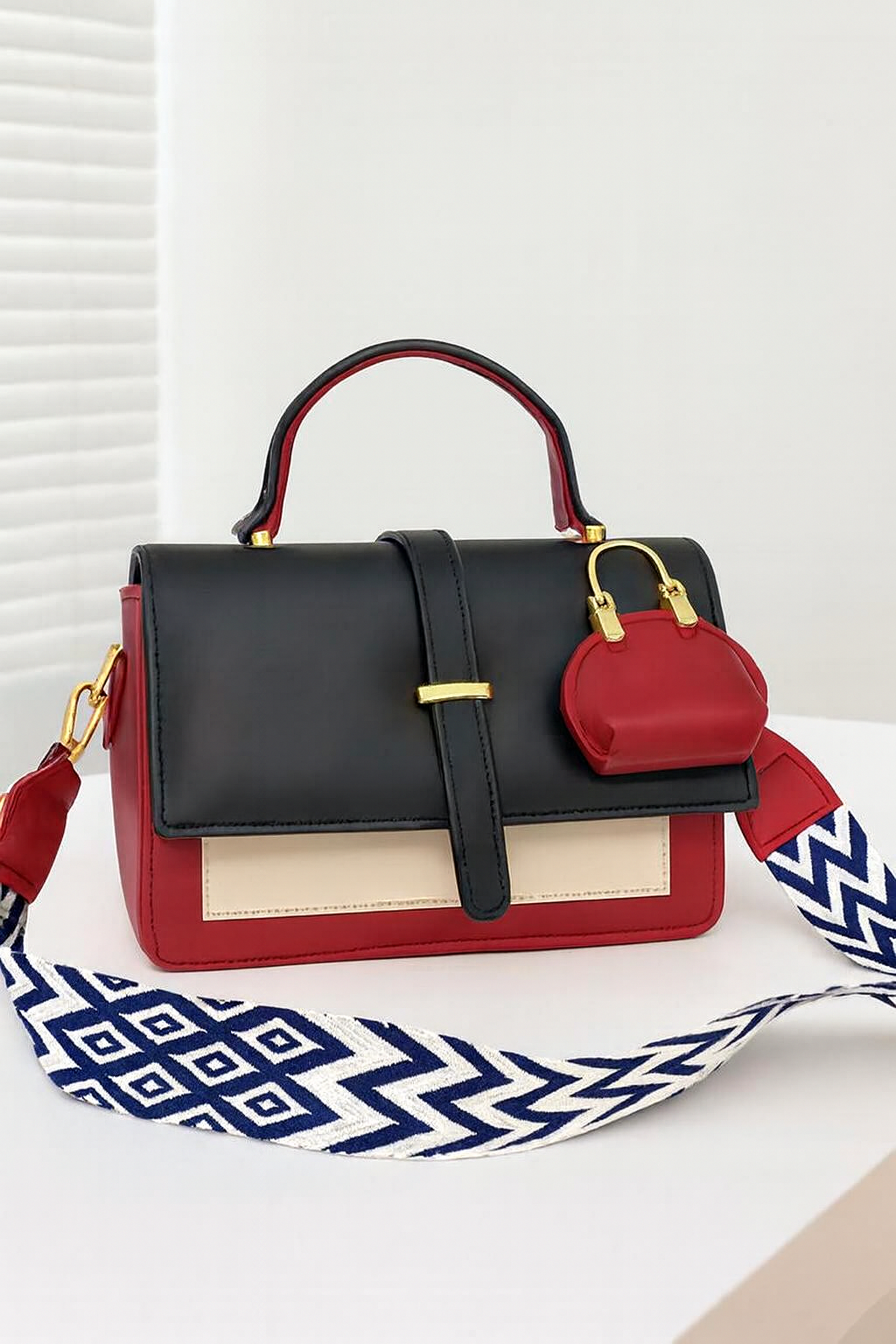 Premium Cross Body Bag for Girls – Imported Leather & Digital Strap