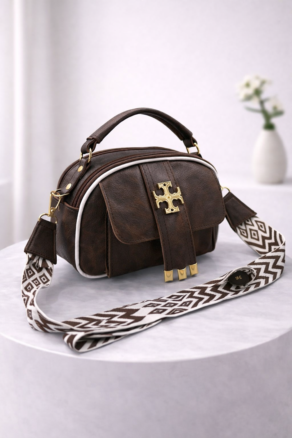 Stylish Crossbody Bag for Women with Gold Hardware