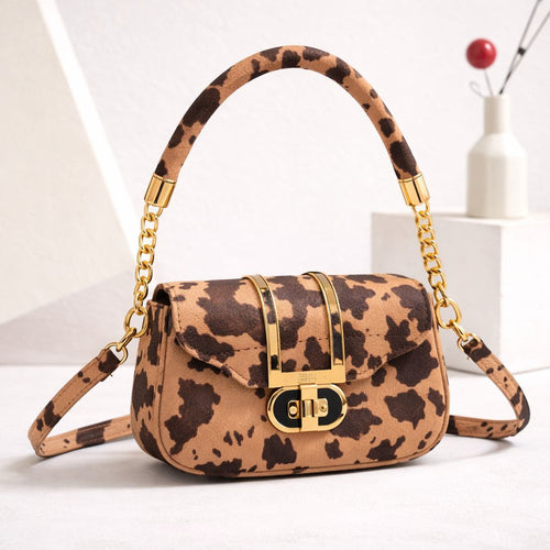 Classic Crossbody Bag with Elegant Chain Strap
